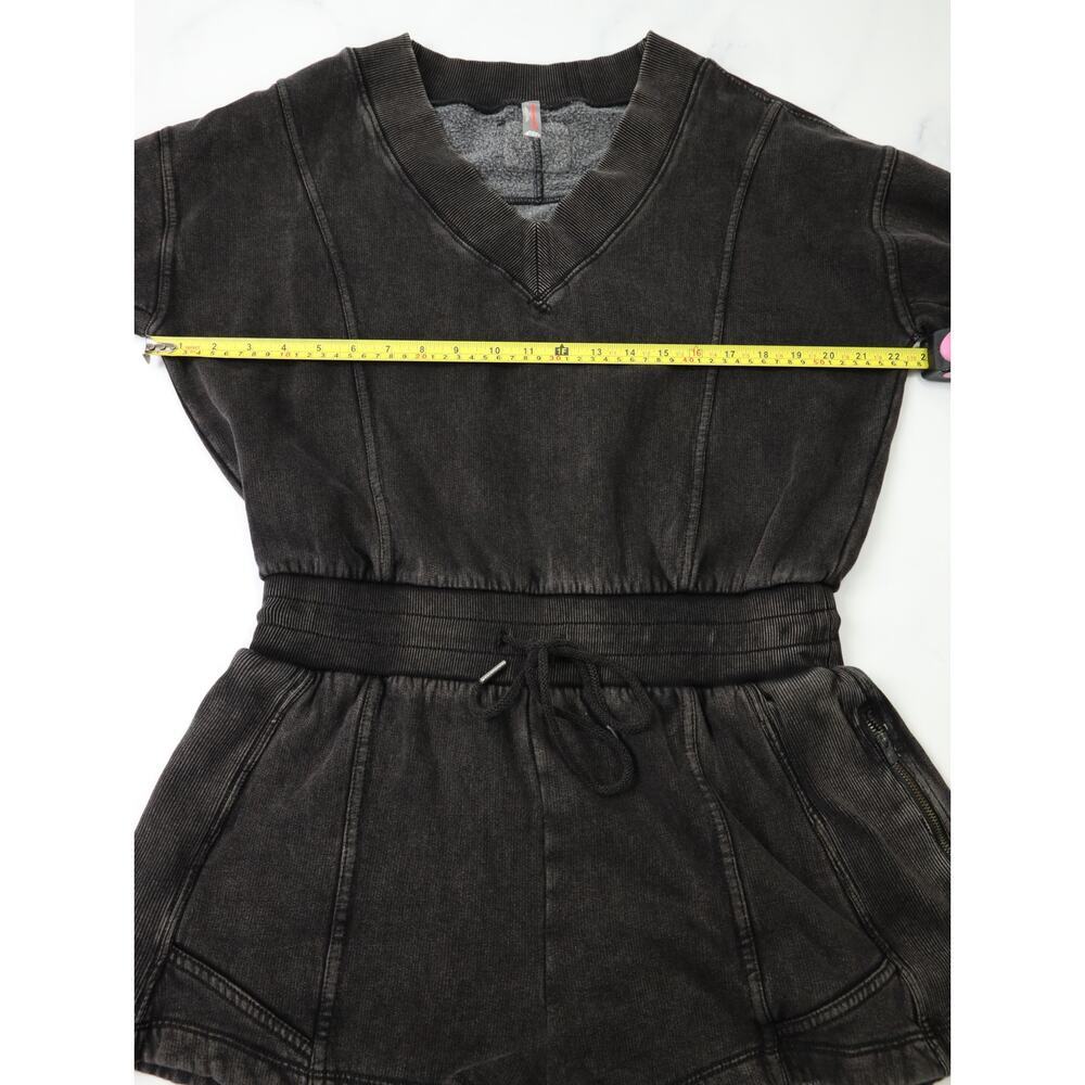 Free People Movement Intercept V-Neck Romper NWT Washed Black Sz M Athleisure - Picture 13 of 16